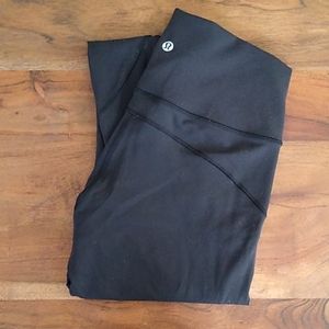 Lululemon In Movement Tight 25"